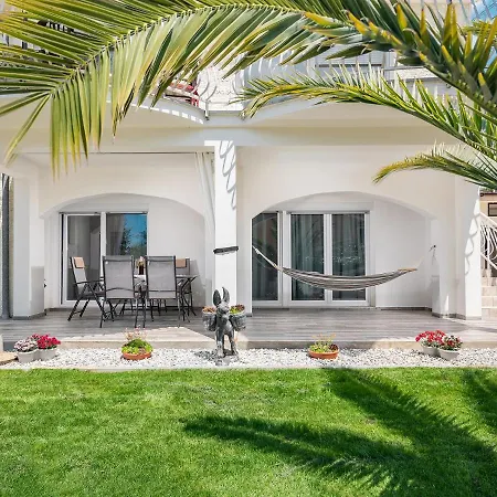 3 & 4 Bedrooms Apartment Simona Porec Exterior photo
