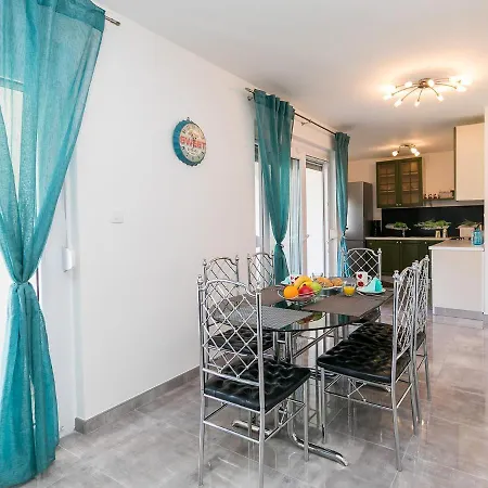 3 & 4 Bedrooms Apartment Simona Porec Exterior photo