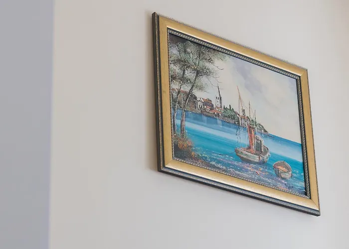3 & 4 Bedrooms Apartment Simona