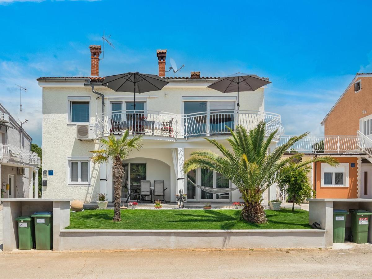 3 & 4 Bedrooms Simona Porec