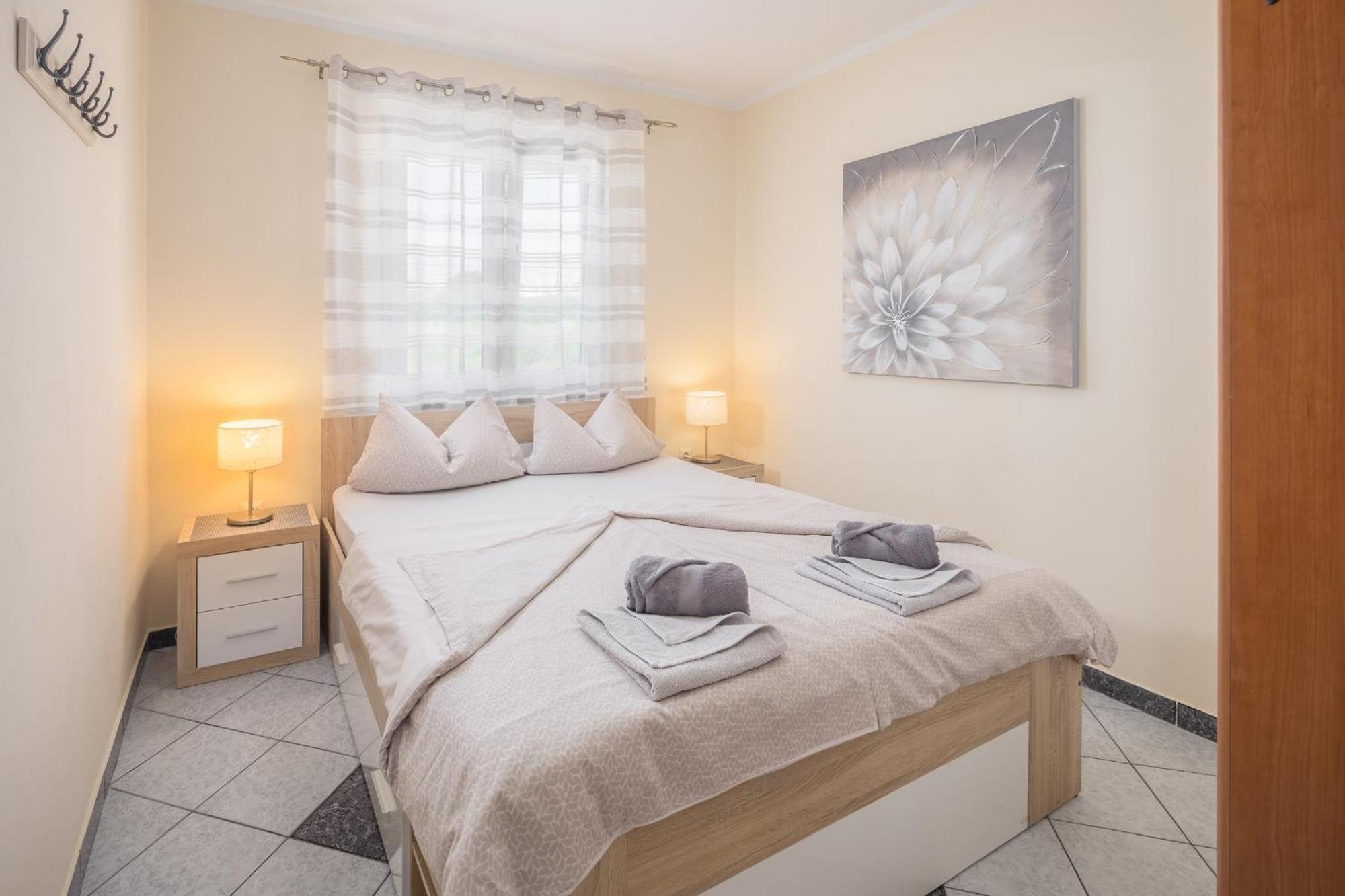3 & 4 Bedrooms Simona Porec