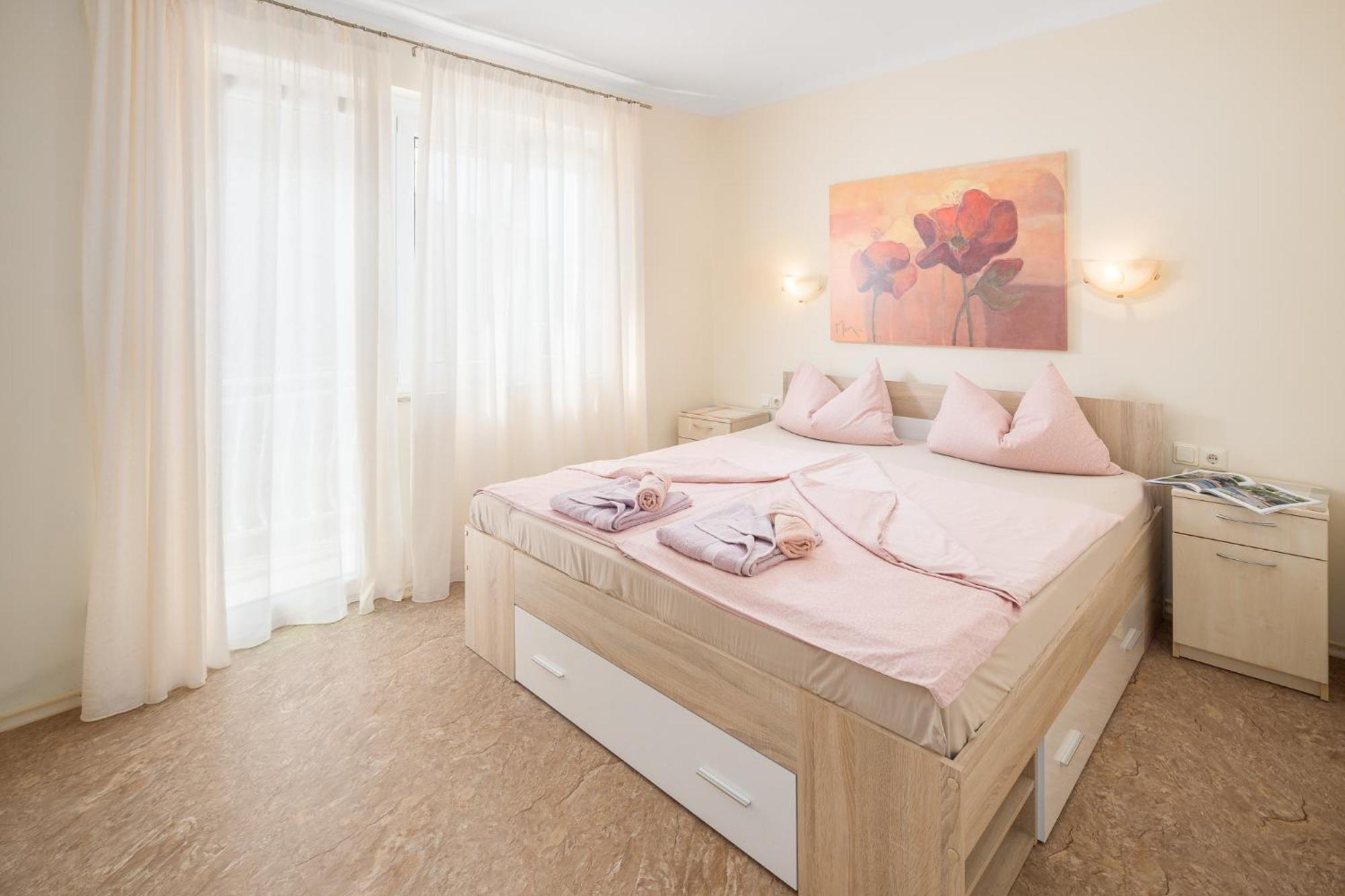 3 & 4 Bedrooms Simona Apartment Porec