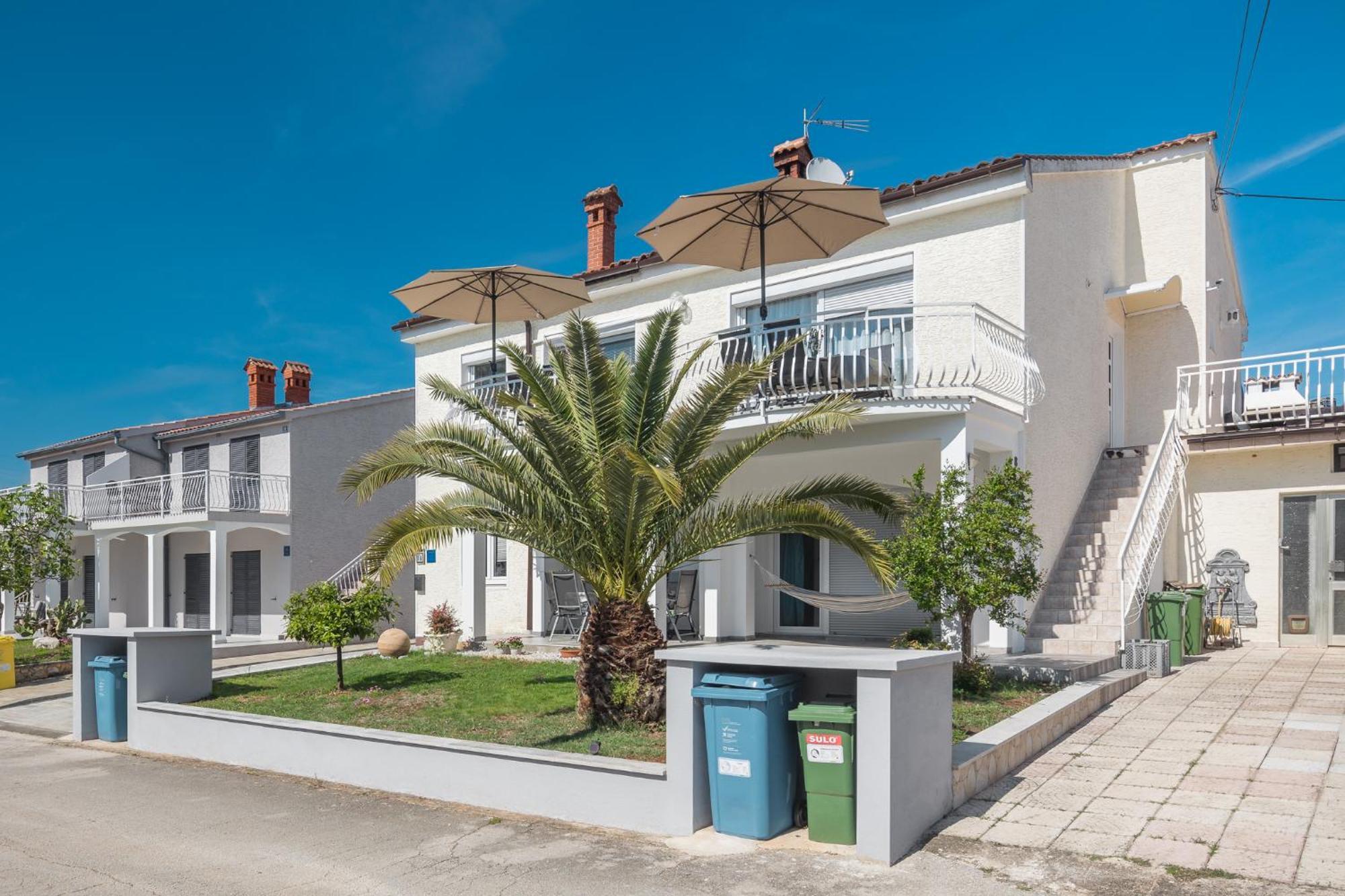 3 & 4 Bedrooms Simona *