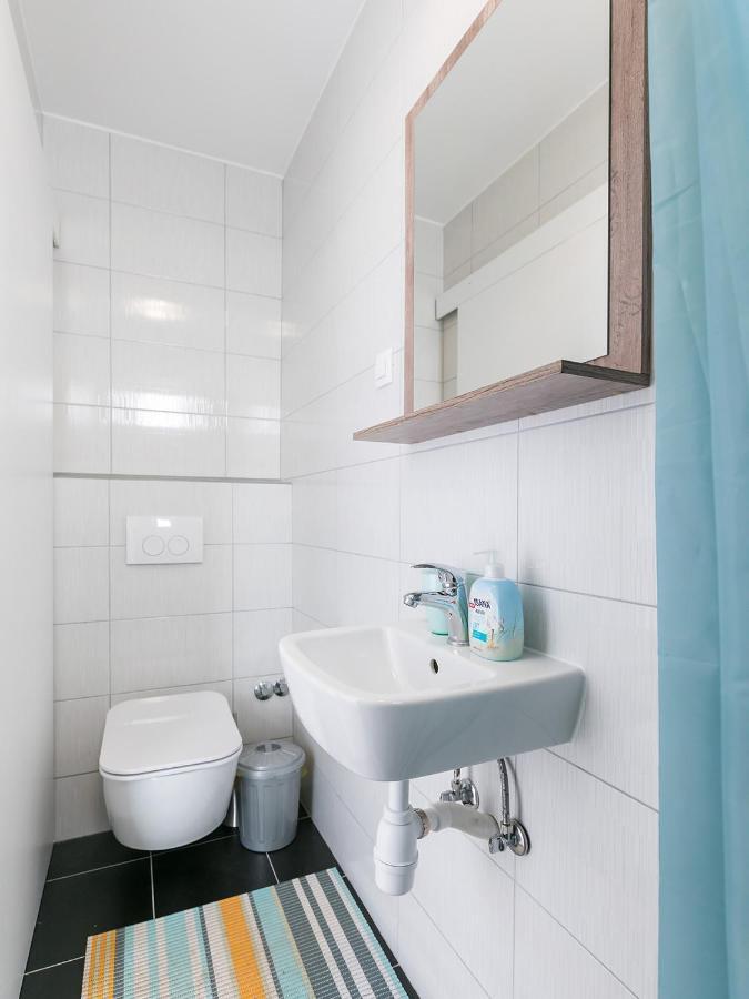 Apartment 3 & 4 Bedrooms Simona Porec