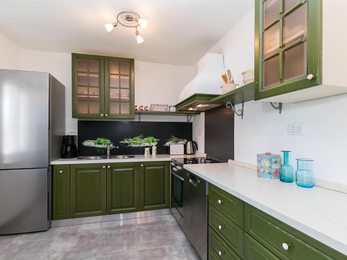 Apartman 3 & 4 Bedrooms Simona *